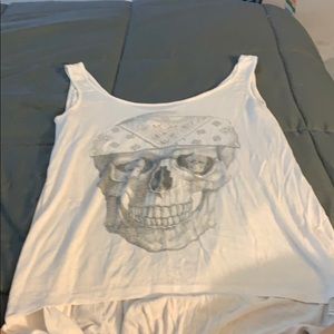 High low skull tank
